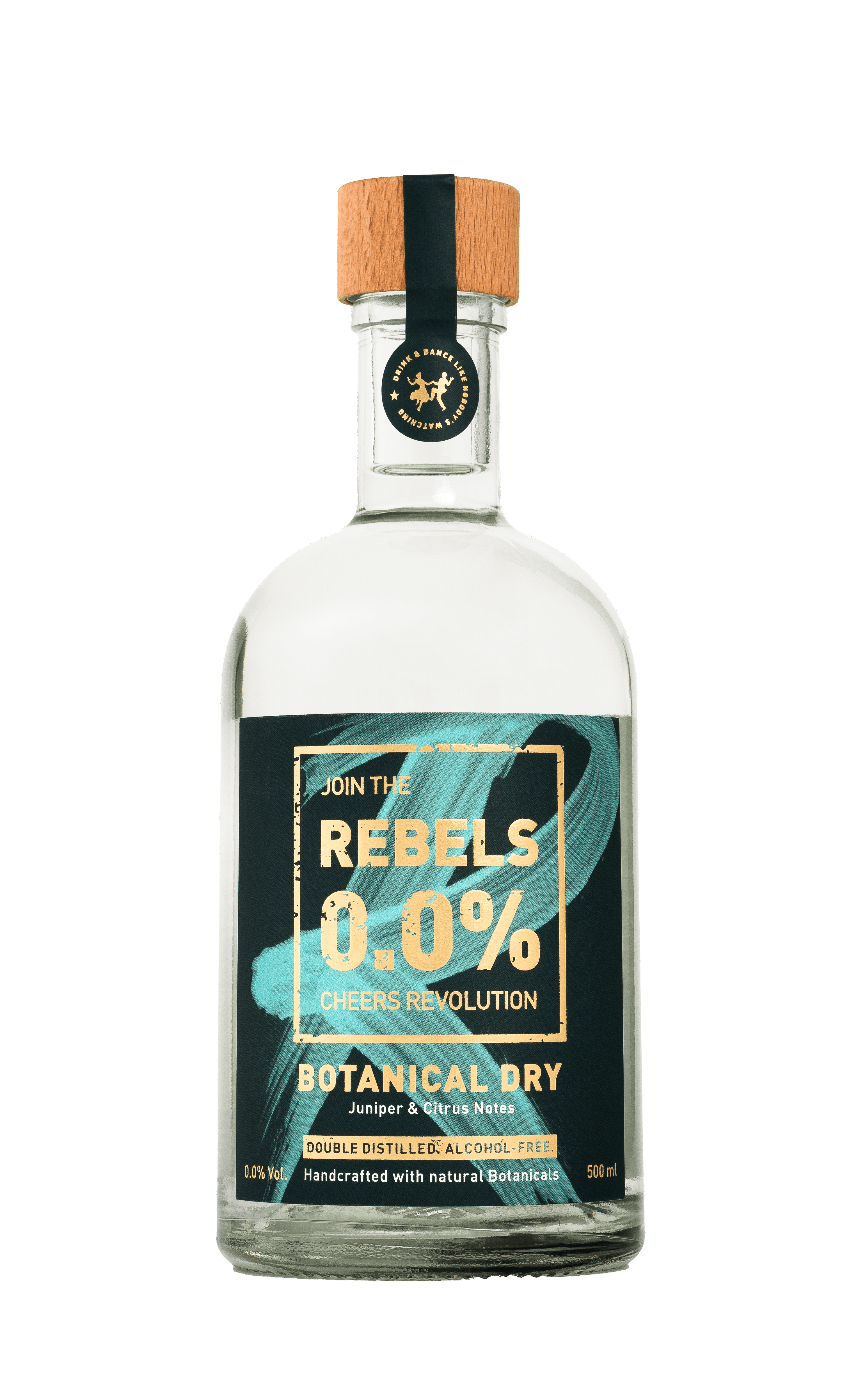Een doorzichtige fles met heldere vloeistof en een etiket dat 'REBELS 0.0% Botanical Dry' vermeldt, verzegeld met een houten dop en zwart label.