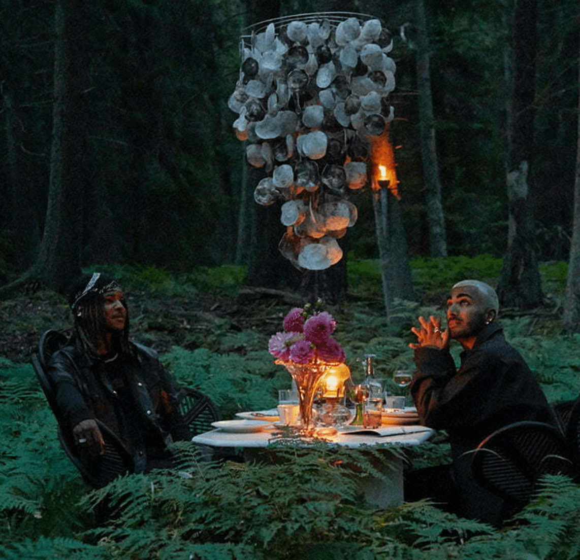 Genieten van een glaasje alcoholvrije prosecco van Oddbird