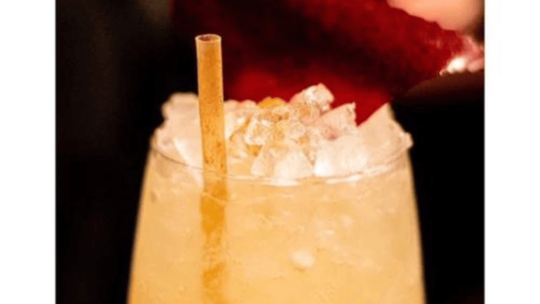 Gnista Floral Wormwood Smoke on the Water mocktail