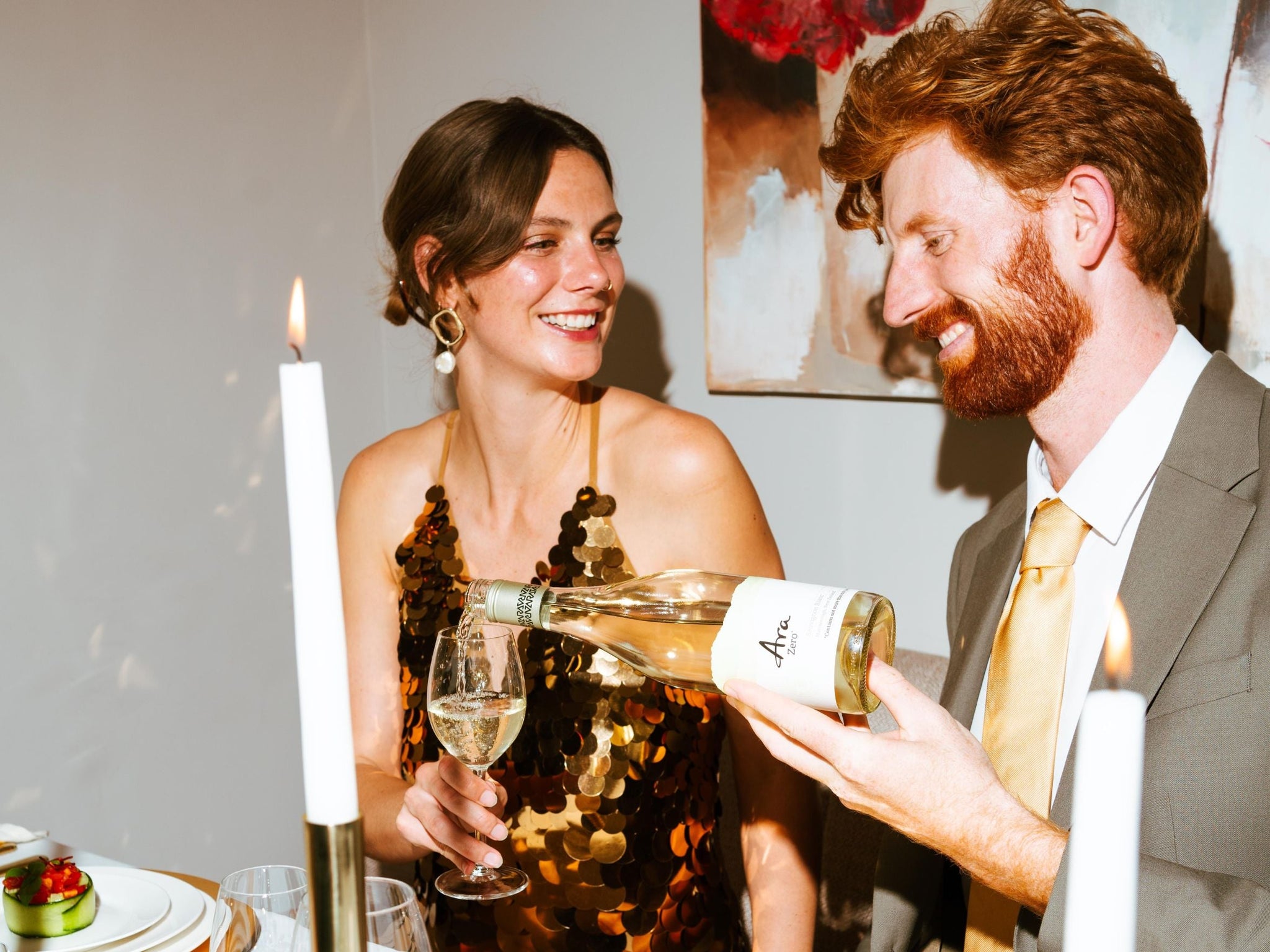 Genieten van een glas alcoholvrije witte wijn van Ara tijdens de feestdagen