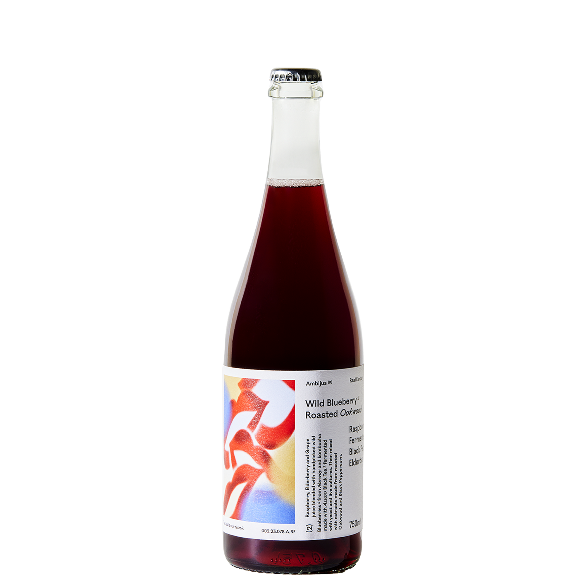 Een fles Ambijus cider met donkerrode vloeistof, wit etiket met abstracte rode en oranje vormen, met de tekst Wild Ferment - Clearly Confused zichtbaar op het etiket.