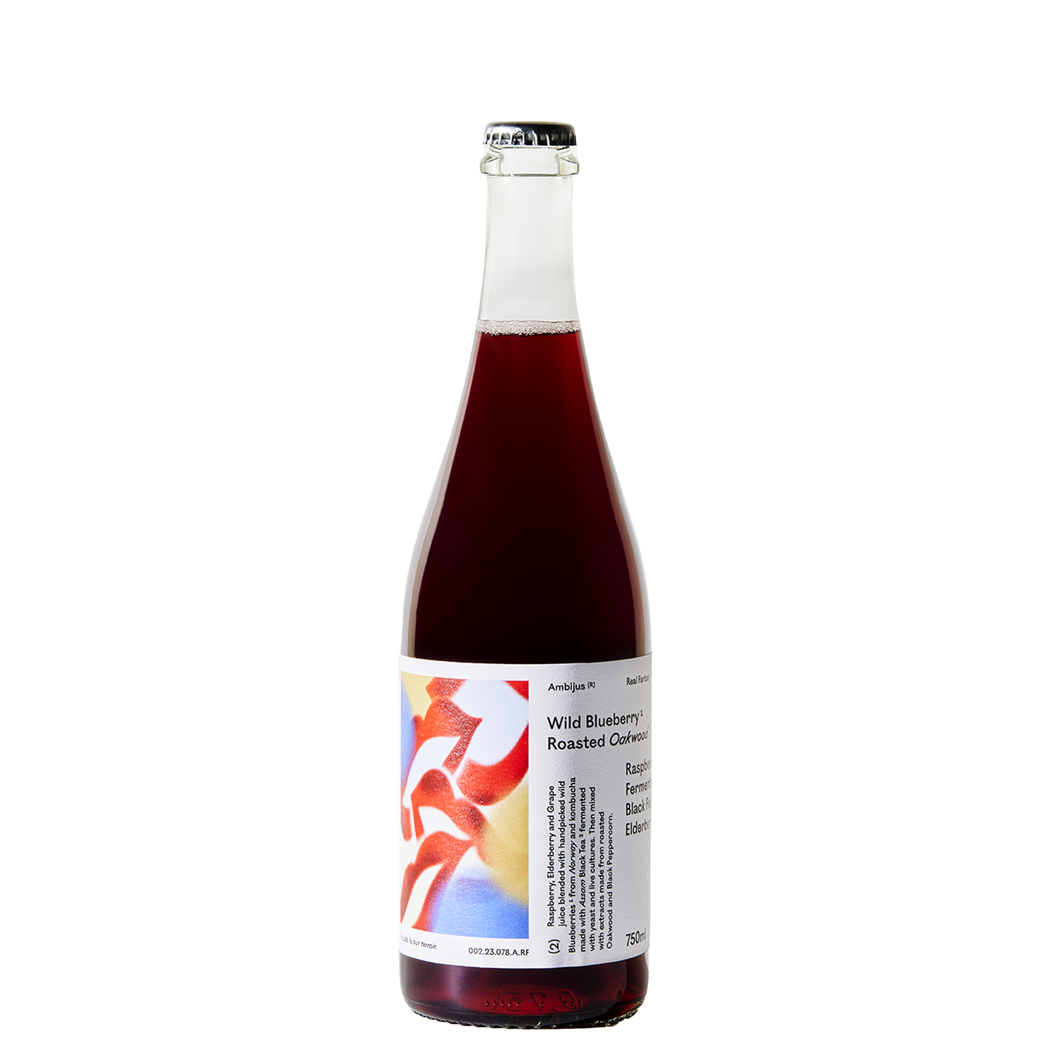 Een fles Ambijus cider met donkerrode vloeistof, wit etiket met abstracte rode en oranje vormen, met de tekst Wild Ferment - Clearly Confused zichtbaar op het etiket.