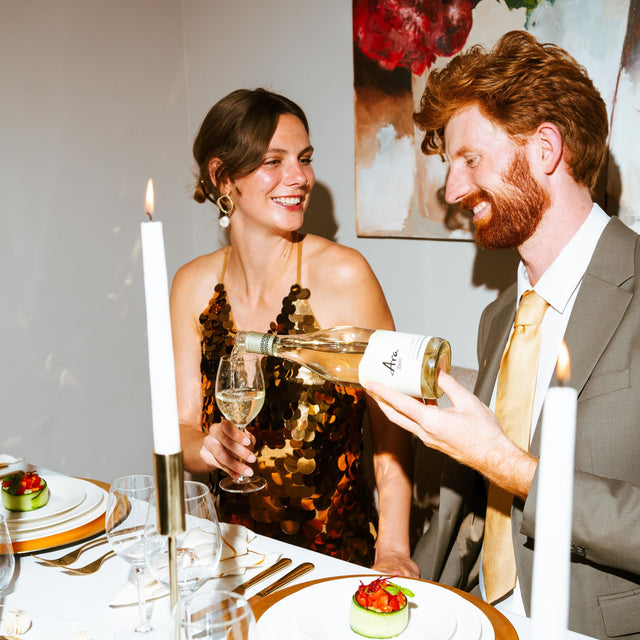 Alcoholvrije witte wijn van Ara Sauvignon Blanc tijdens het kerstdiner