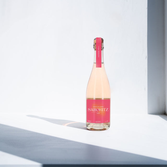 Alcoholvrije sparkling rosé van Saboritz