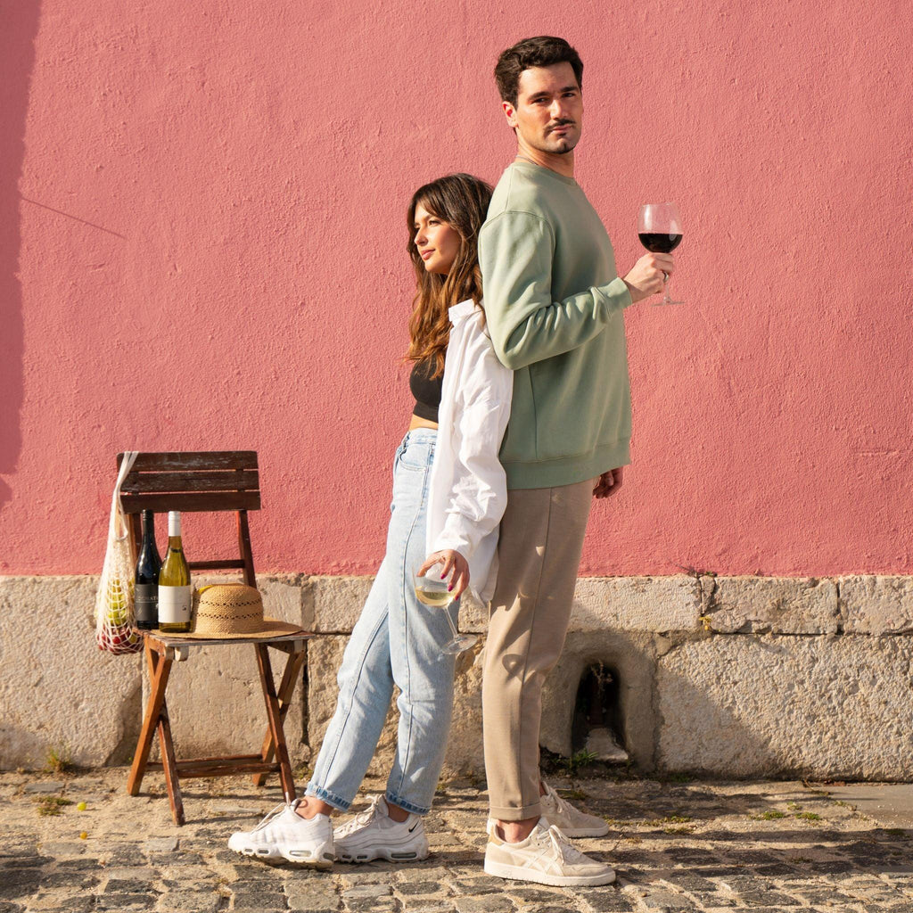 Alcoholvrije witte en rode wijn van Cognato drinken 