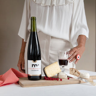 De alcoholvrije rode wijn van Moderato met bijpassende kaas