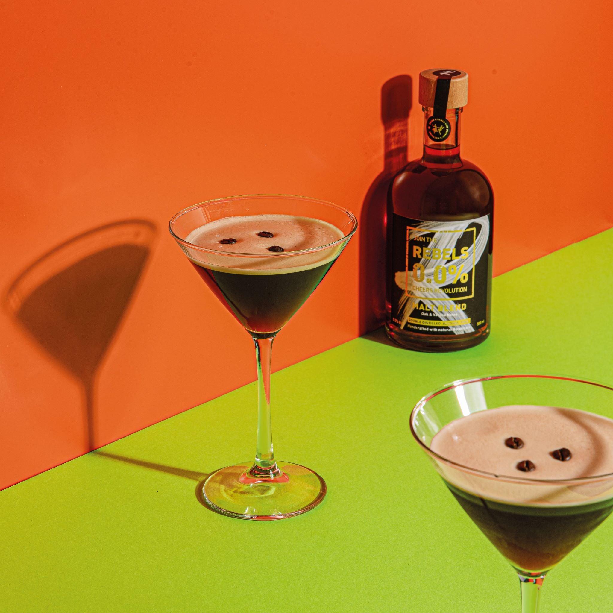 Mocktail met alcoholvrije whisky van Rebels 0.0%