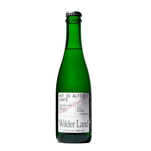 packshot van de kombucha ''het is altijd lente'' van Wilder Land